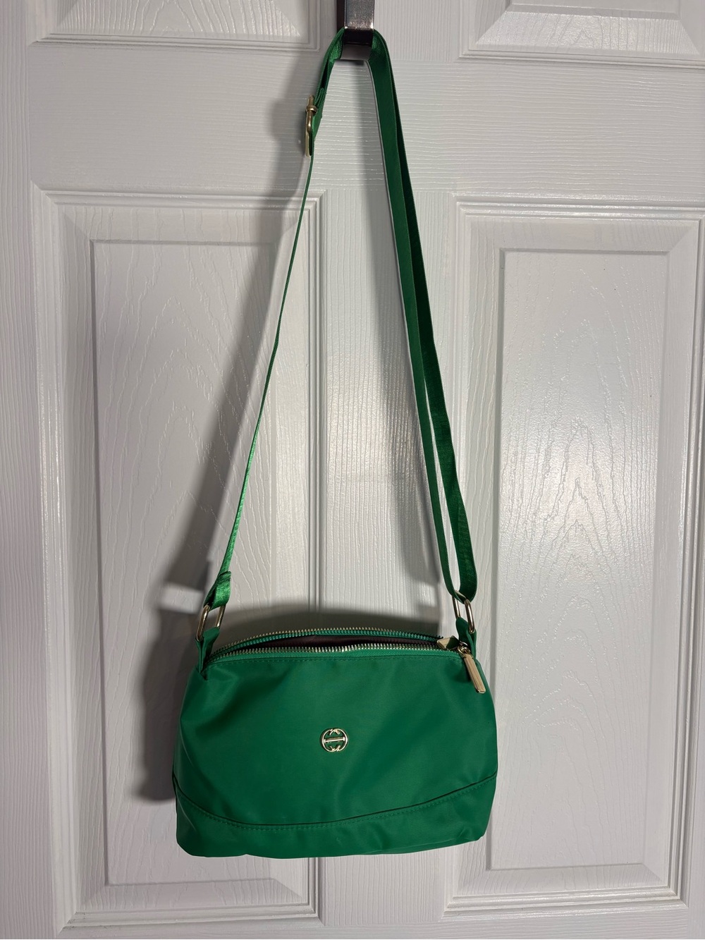 Green Crossbody Shoulder Bag with Gold Accent NEW WITHOUT TAGS